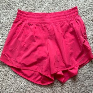 Lululemon hottie-hot high-rise lined short 4”